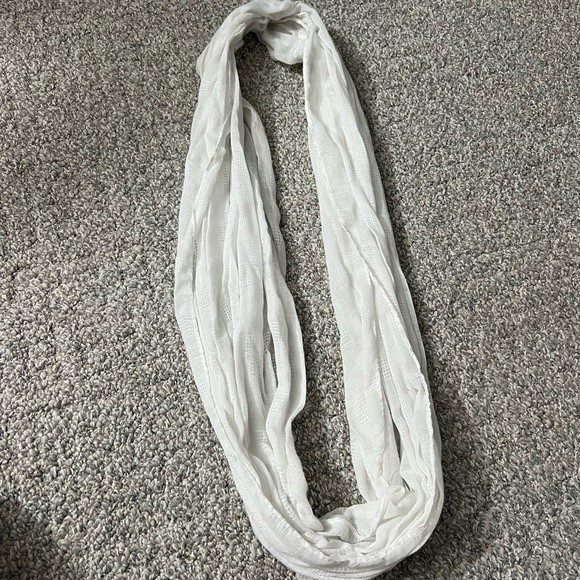 Infinity Scarf - Ardene - One Size - Picture 1 of 2